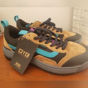 VANS Ultracush MTE Shoes